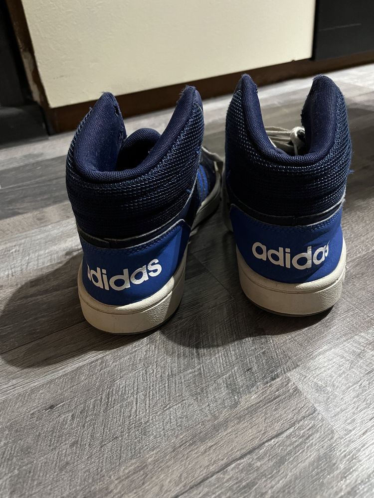 Високи маратонки Adidas