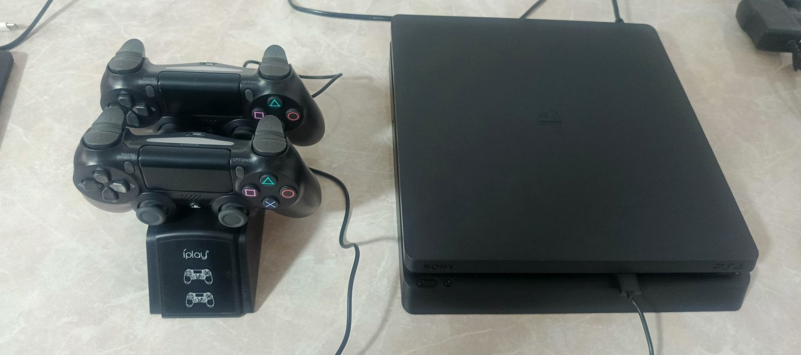 PlayStation4 Slim 1 tb