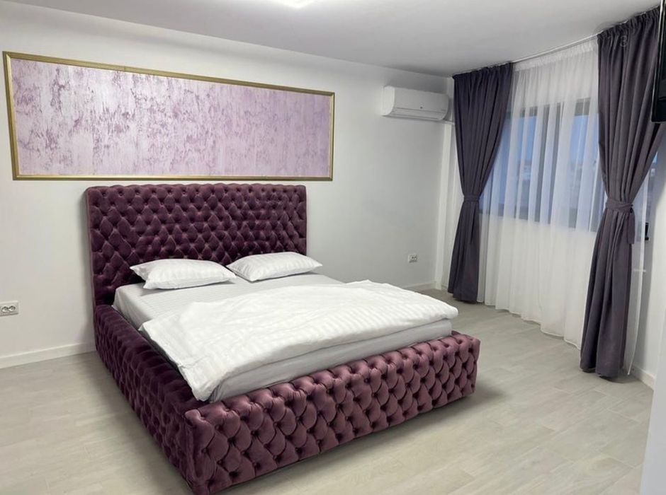 Paturi  tapițate  de  vânzare