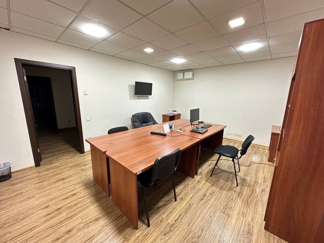 Продаётся нежилое помещение 170 м² под бизнес или офис
