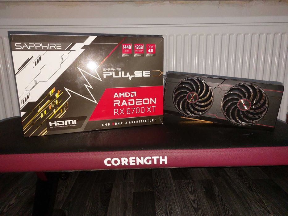 Placa video PULSE Saphire AMD Radeon RX 6700 XT