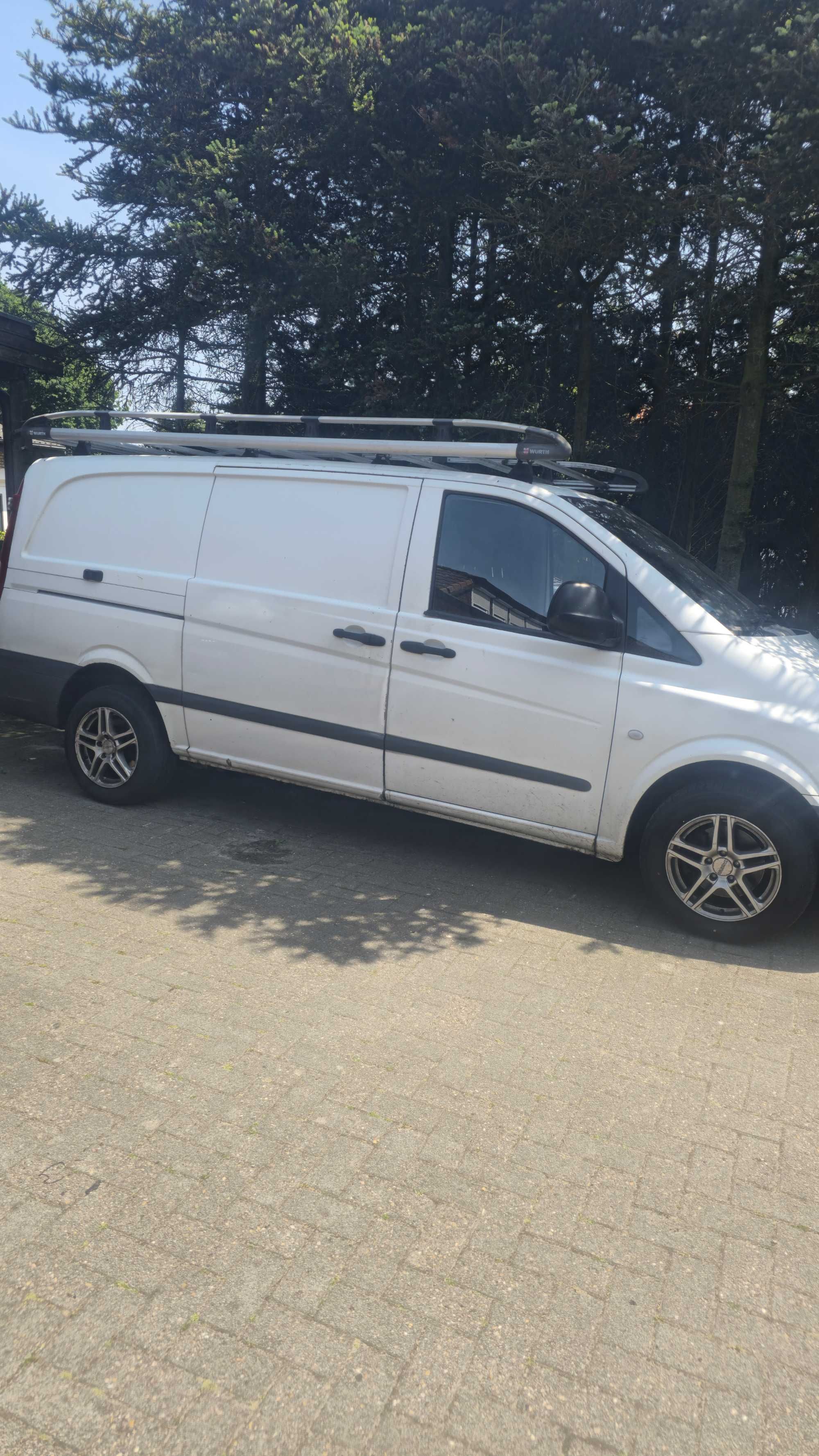 Vand sau schimb Mercedes-Benz Vito 2009