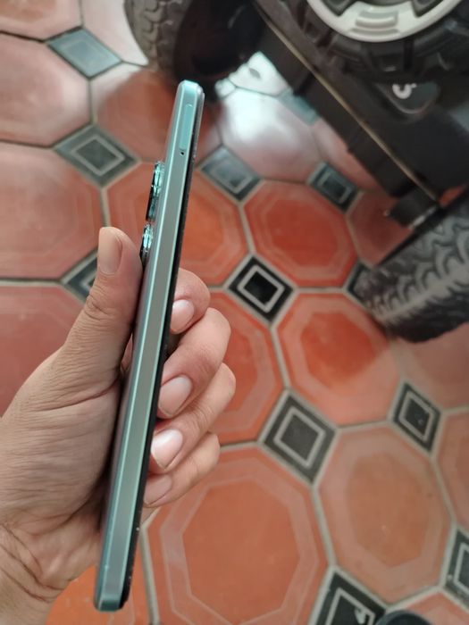 Honor x7b holati zor