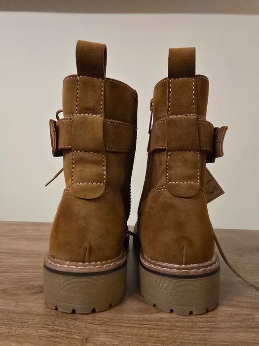 Кафяви дамски боти