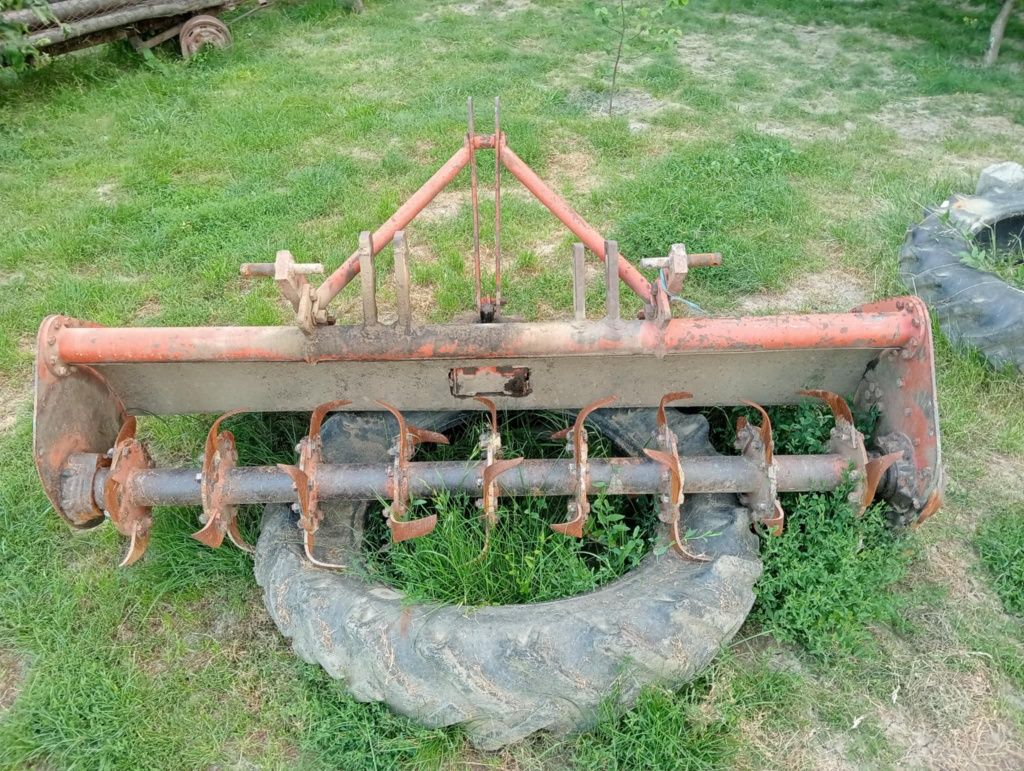 Vând tractor fiat 415