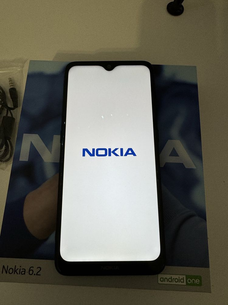 Nokia 6.2 - неразличим от чисто нов