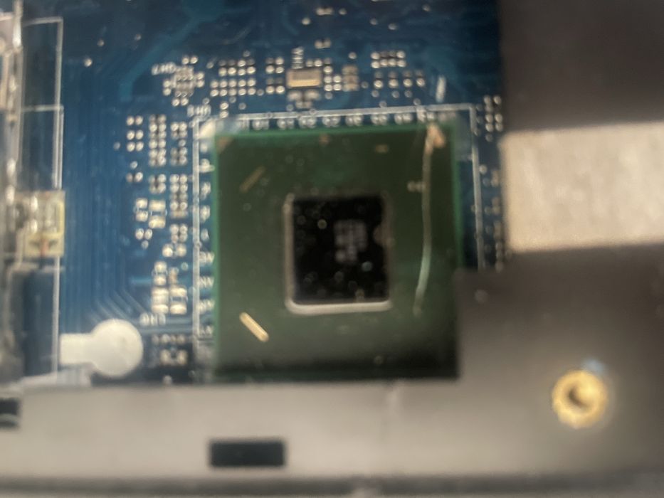 Laptop Dell Inspiron 3521