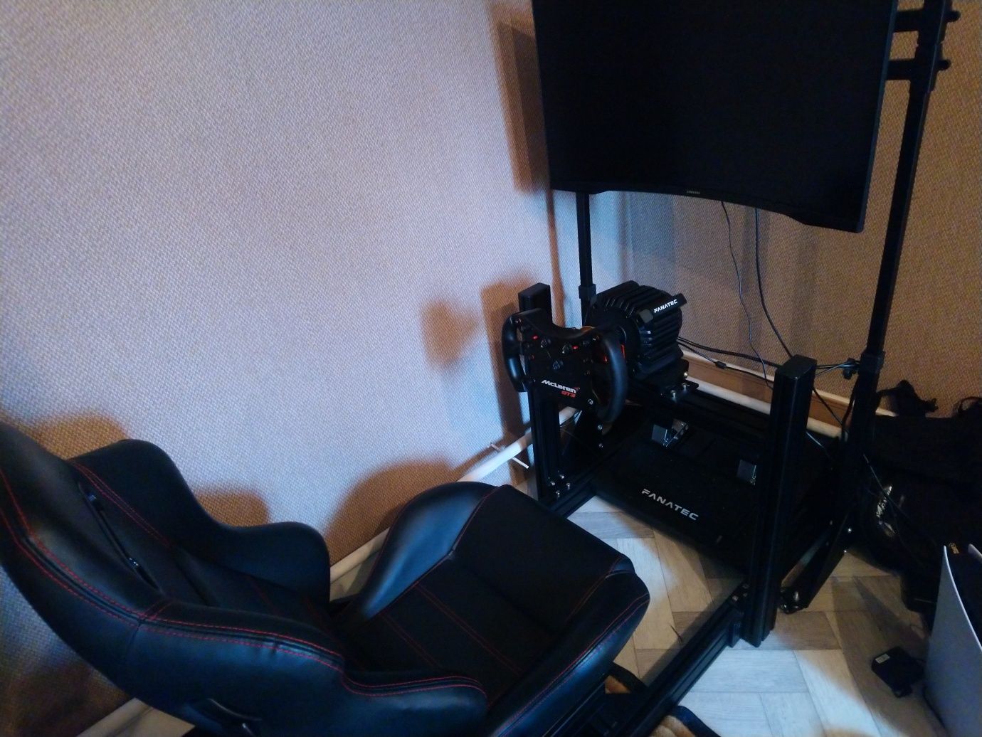 Продам автосимулятор на основе fanatec dd pro с кокпитом