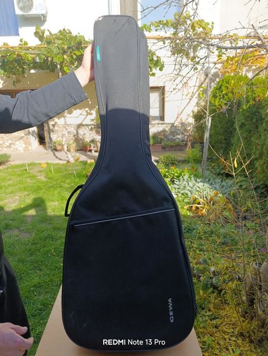 Класическа китара
Цена 120 лв