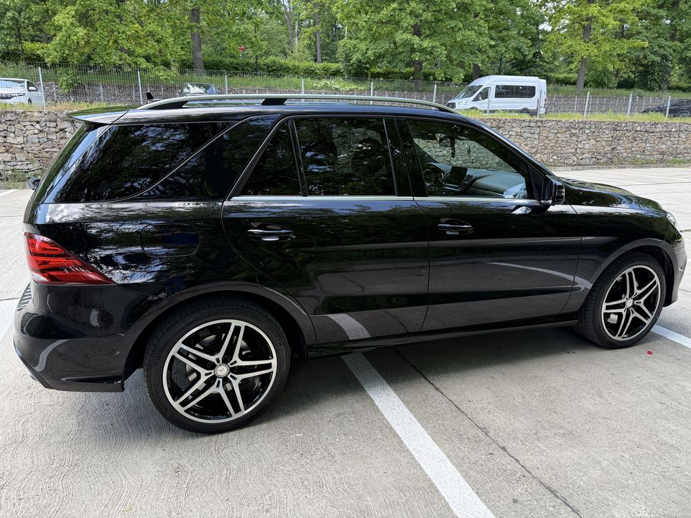 Vand Mercedes-Benz GLE 350d 4M AMG  Distronic Airmatic
