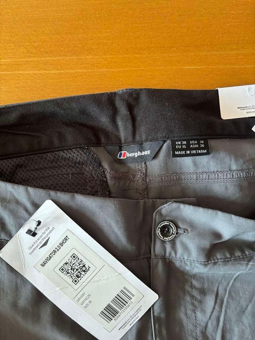 Къси панталони berghaus нови