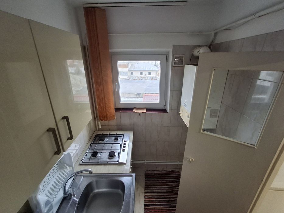 Garsoniera de inchiriat