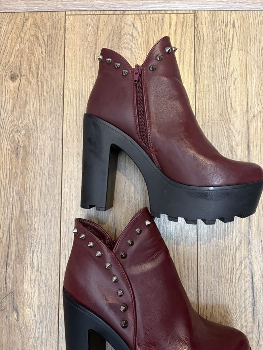 Дамски боти 38н, на платформа ток 11см и дамски обувки 38н