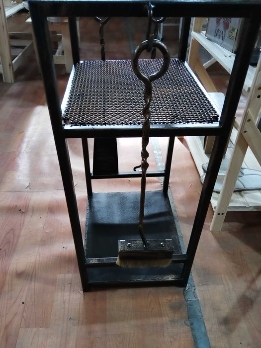 Дровницы с аксессуарами