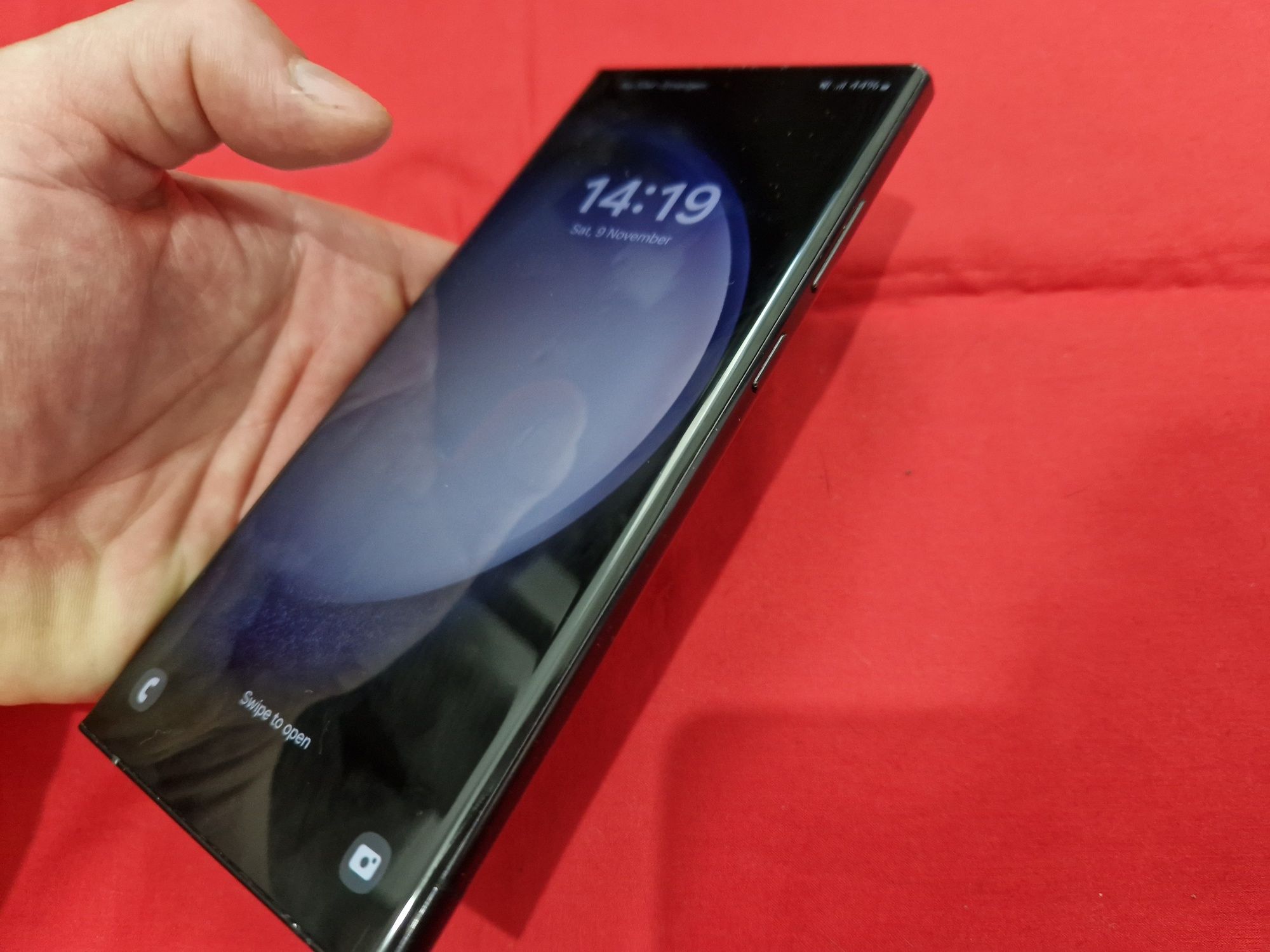 -Samsung S23Ultra, Negru, 128Gb, 8Ram, stare foarte buna, folosit, doa