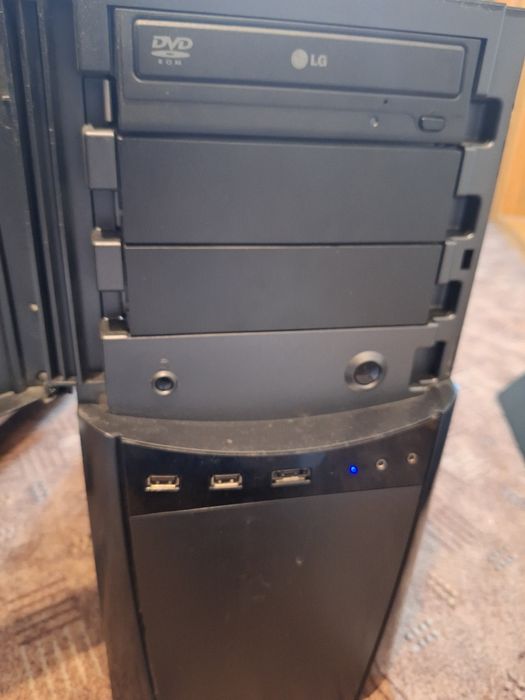 Vand unitate calculator Intel i7