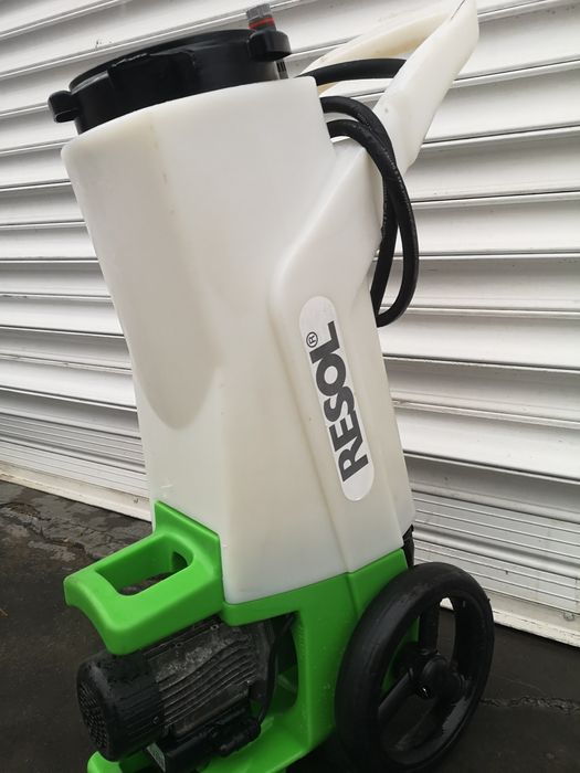 Resol 30L Станция за пълнене на Соларни Система Парно