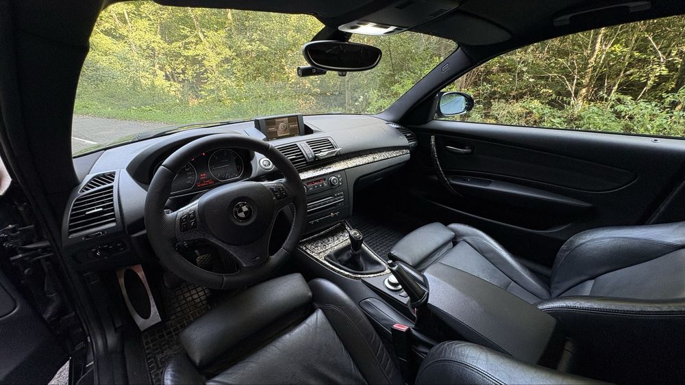 BMW Seria 1 / 2.0 diesel BiTurbo/ Manual 6+1 / Pachet M