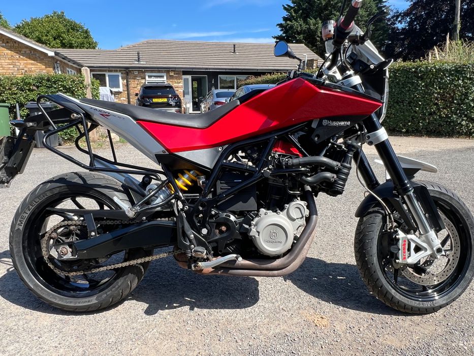 Husqvarna Nuda 900 R