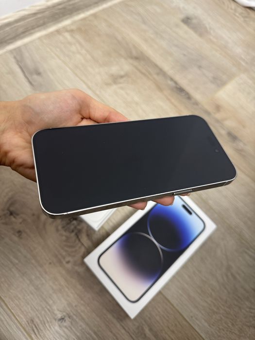 Vând iPhone 14 Pro Max Silver, 128 GB