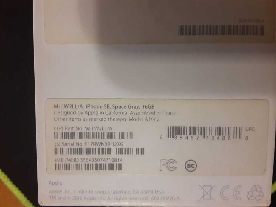 Iphone 5se 16Gb в отличном состоянии + коробка, зарядка, наушник