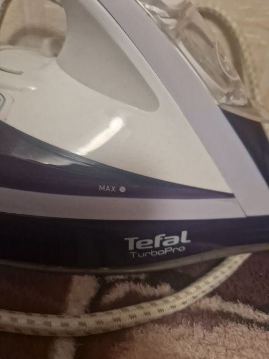 Fier de calcat Tefal