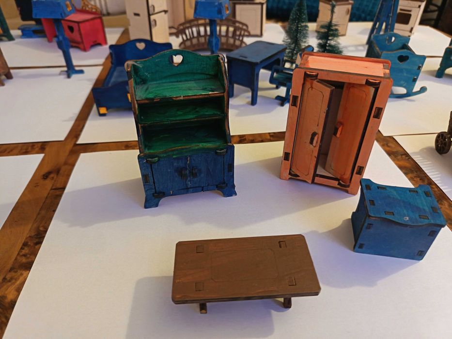 Две дървени къщи за кукли с обша цена - Намалена