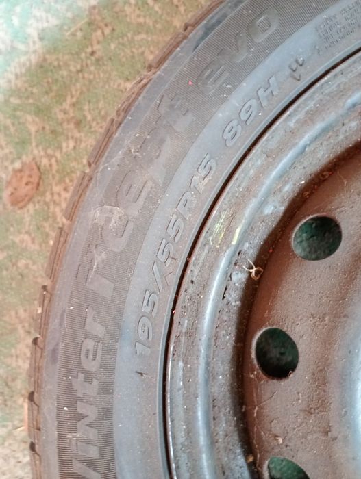 Anvelope de iarna cu jante de tabla