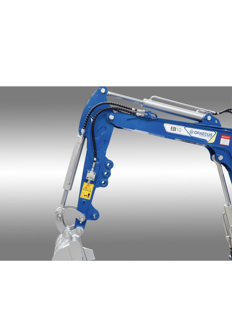Vând sau schimb Miniexcavator EB10 1 tona