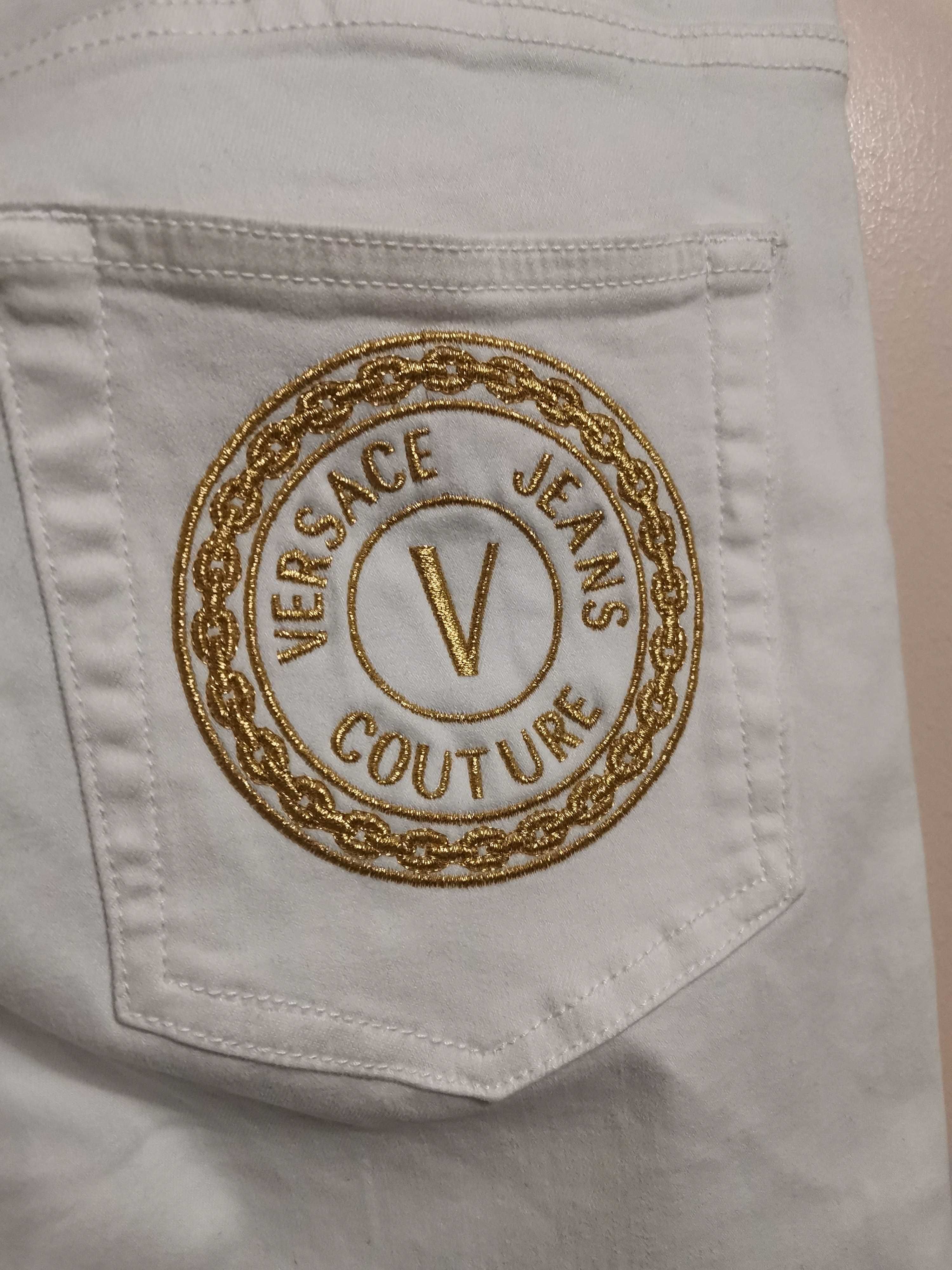 Versace Jeans Couture.