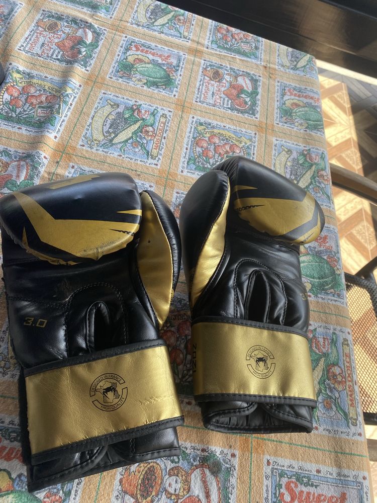 Manusi de box venum