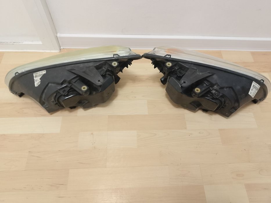 Фарове за Форд Фокус 2 - Ляв и Десен