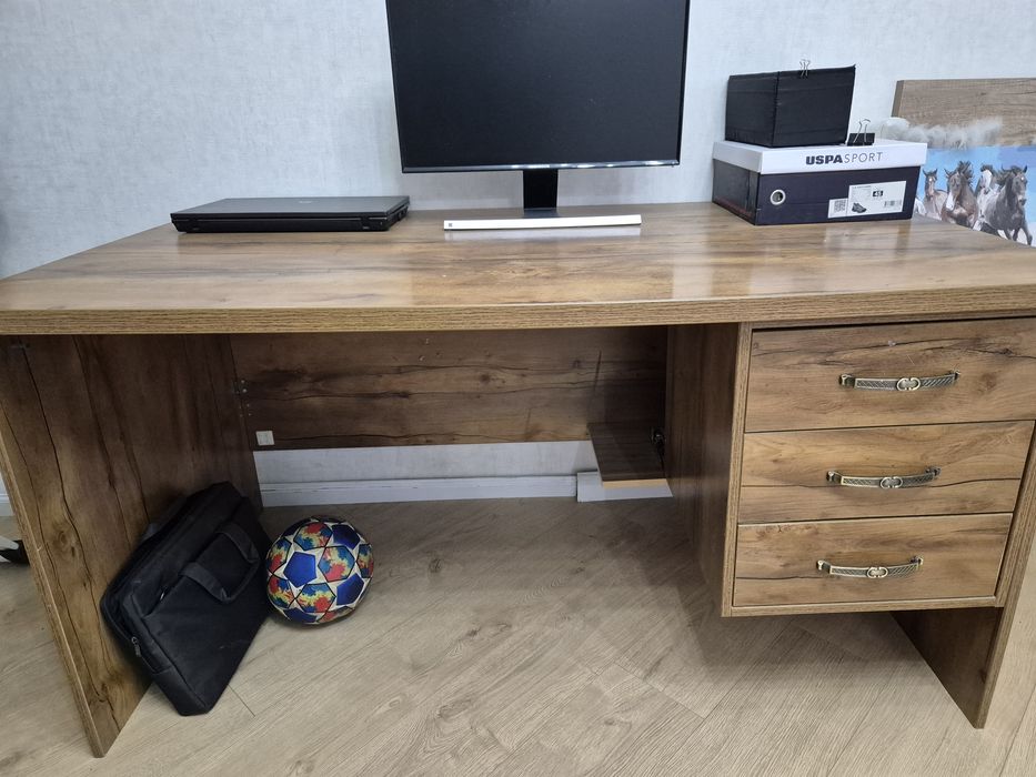 Стол рабочий письменный б/у