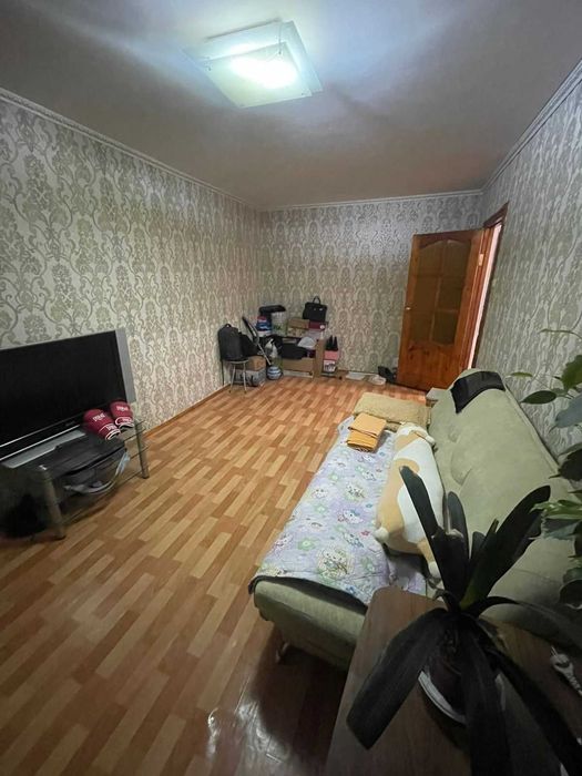 СРОЧНО продам 2 комнатную напротив ВИ СВО