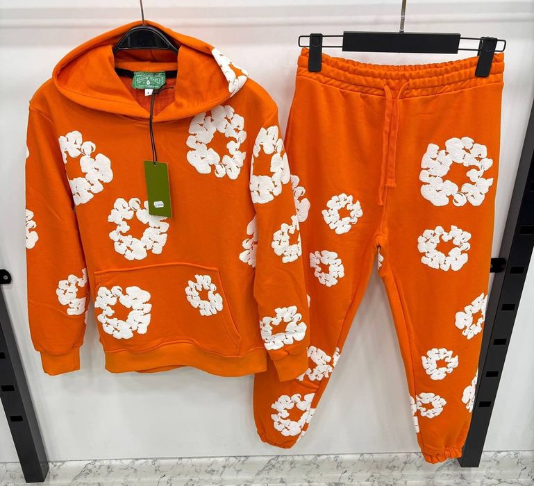 Trening gros unisex bumbac Denim Tears 
Pe stoc în România cu livrare