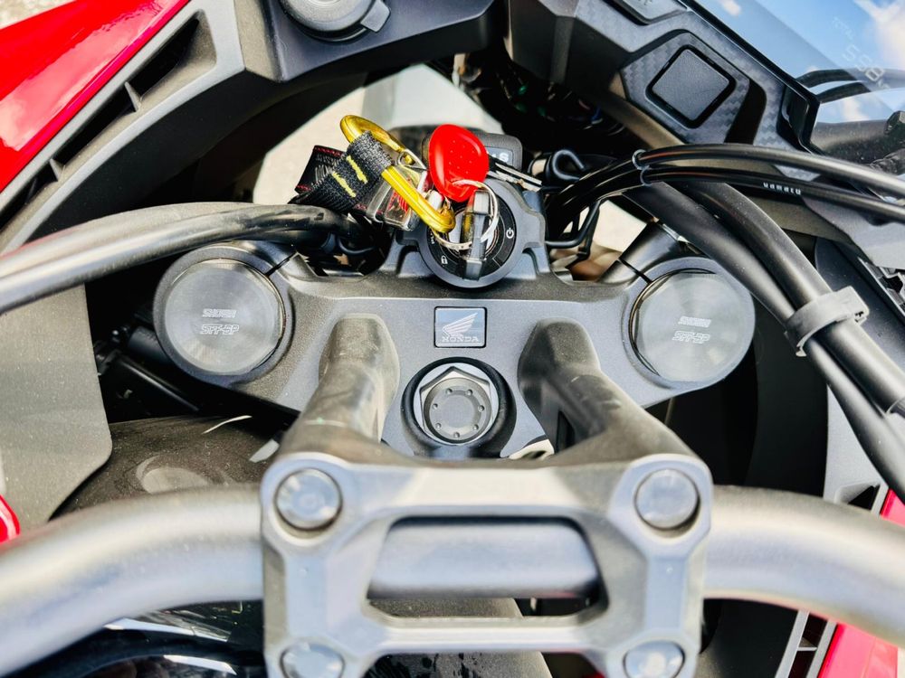 Motocicleta Honda CB 500 X