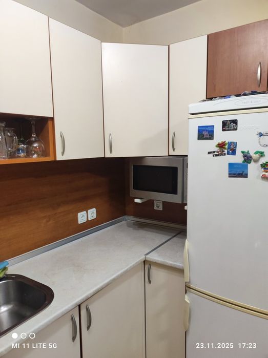 Продавам кухня без уредите