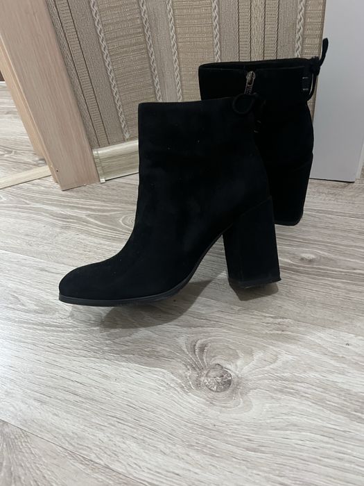 Ботильоны замша 4000 т