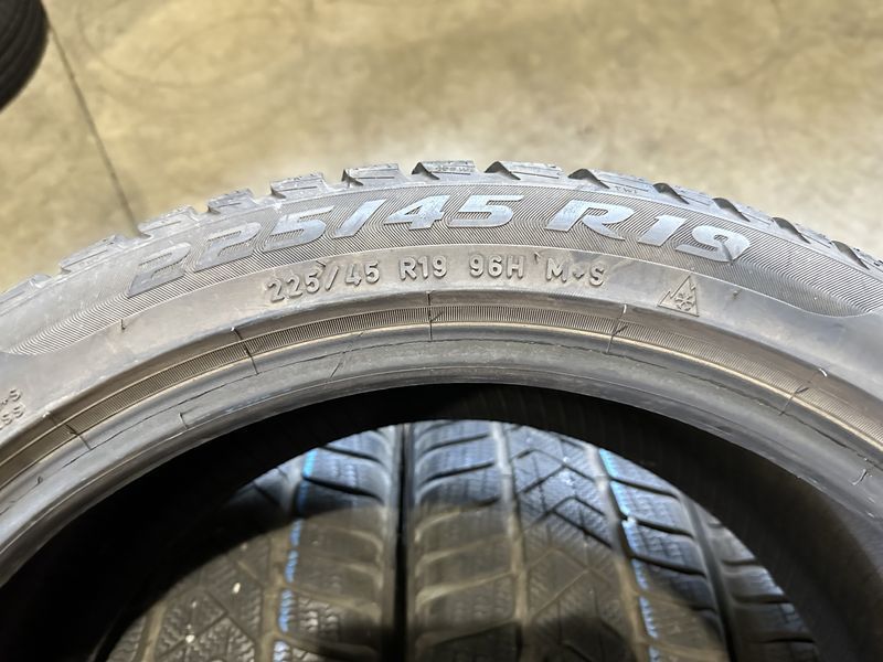 225/45/19 PIRELLI 4бр