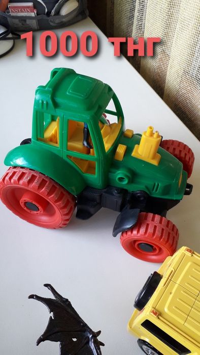 Машинки игрушки разные