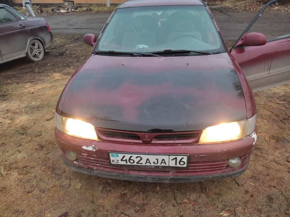 Продам Митсубиси Лансер GLX