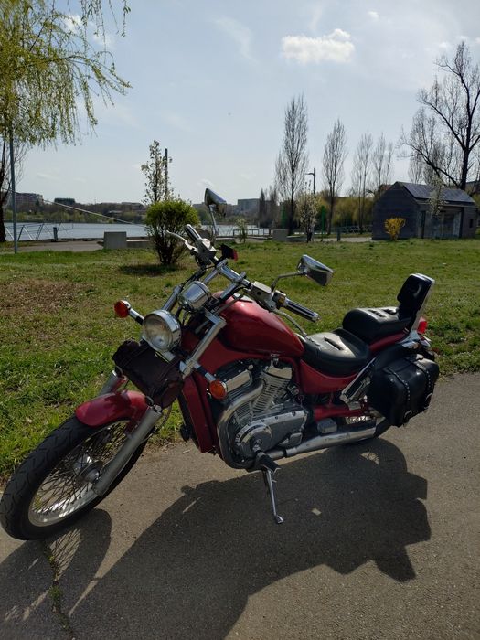 Suzuki Intruder VS 600cc A2