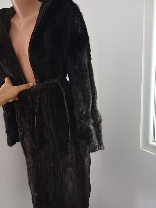 Haina de blana cu insertii de piele intoarsa