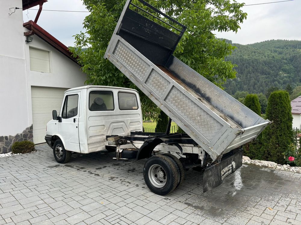 Auto Basculabil usor avariat