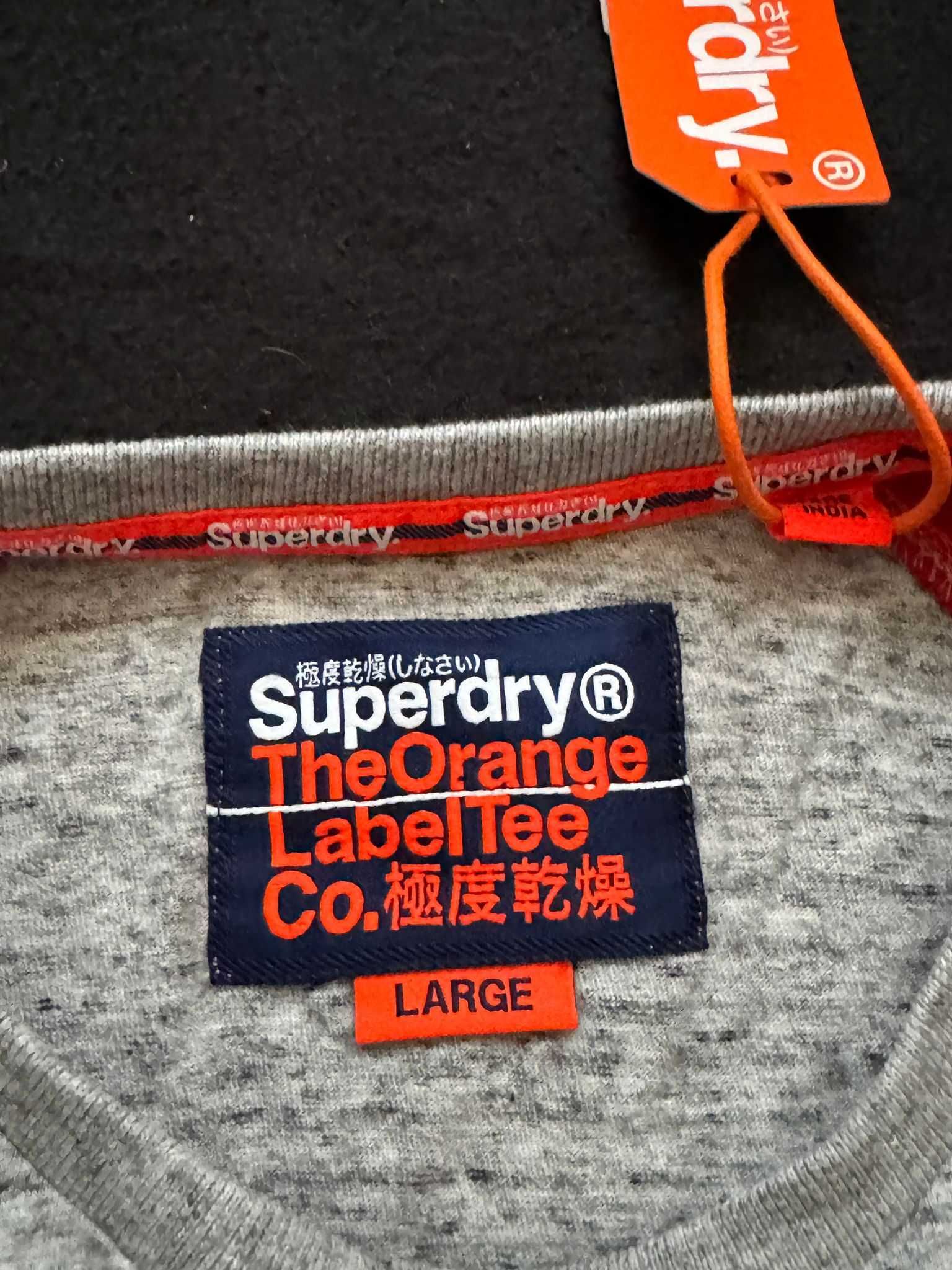 SUPERDRY, bluza barbati, nou cu eticheta, L, merge pt M