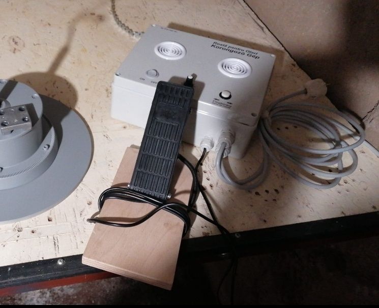 Roată de olărit NOU.