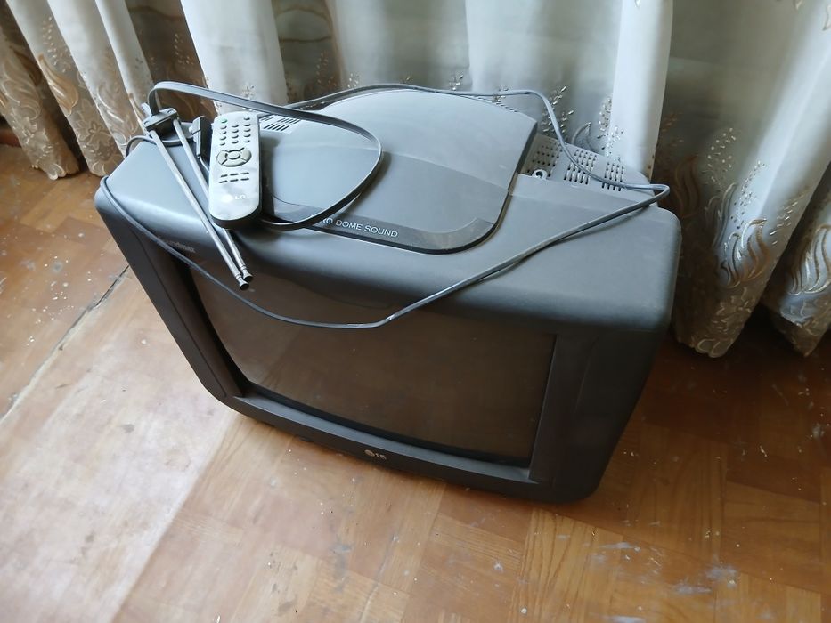 Продам телевизор