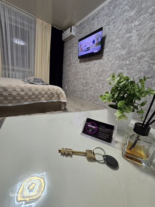 10000т. Однокомнатная квартира.Первый этаж. Все есть! Чистая и не прок