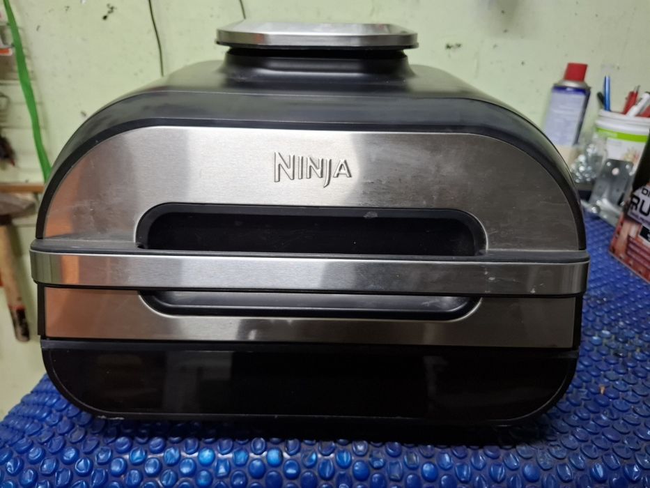 Grătar de interior și airfryer cu 6 funcții