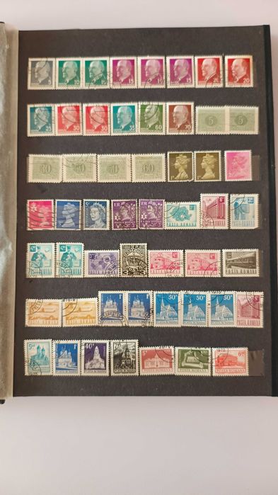 Clasor cu timbre de dinainte de 1990